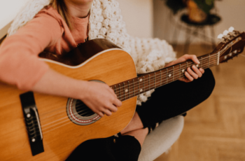 Top 10 Aplicativos para Aprender a Tocar Violão – Como Baixar